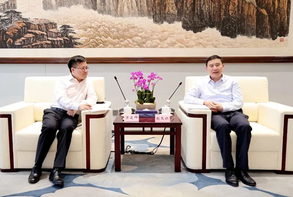 1693795702358986.jpeg 4.jpg